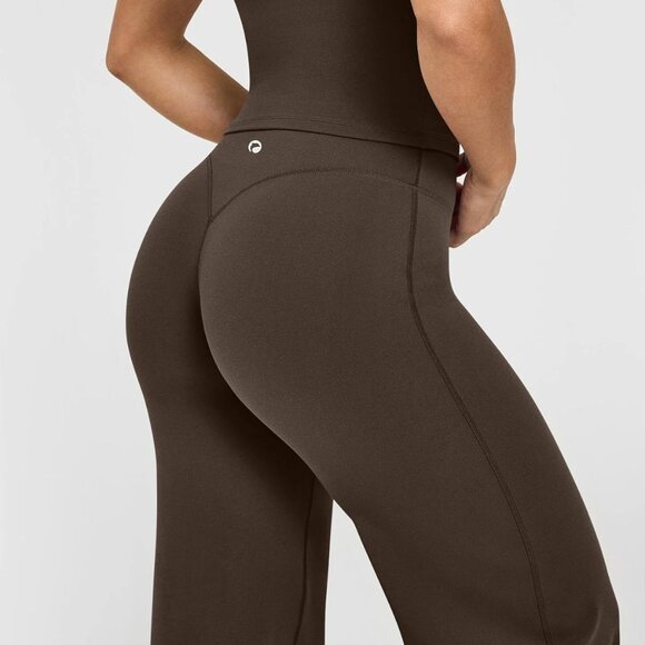High Waist Dark Brown Yoga Pants for Women - Soft Stretch & All-Day Comfort - Picture 3 of 6